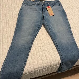 Levi's 711 Skinny Ankle Women's Light Blue Straight Leg Jeans